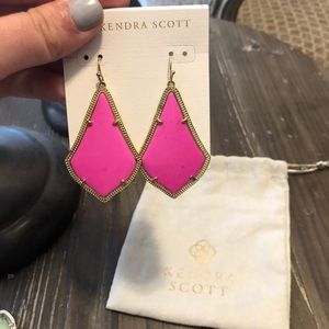 Kendra Scott Alexandra Magenta Earrings